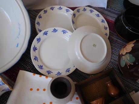 Sklo,porcelán,keramika,smalt,textilie,