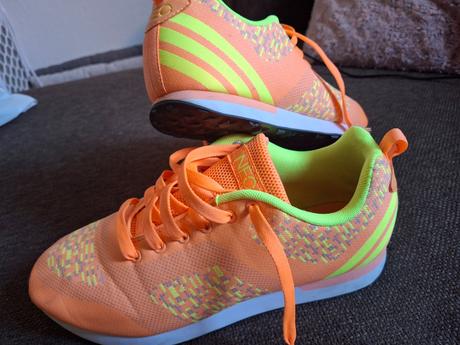 Nádherné tenisky, adidas,38