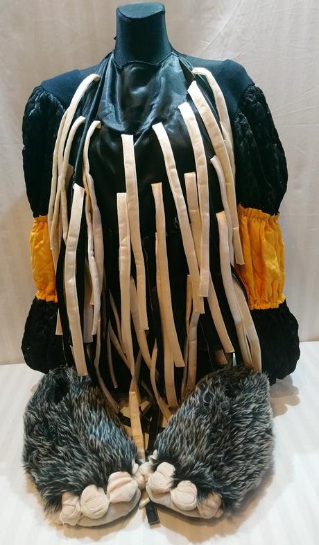 3-dielny kostým obryňa, body, zástera, laby, xl, 