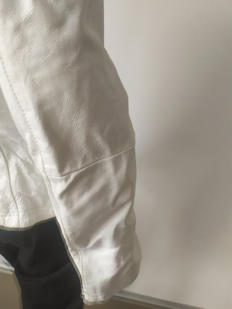 3000 kozena biela bunda bola draha, m