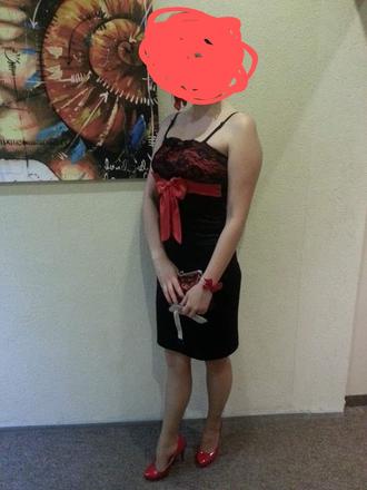 Dámske spoločenské šaty, 38