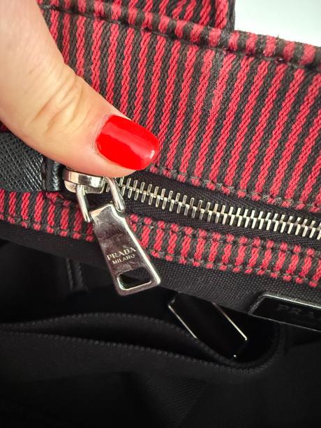 Prada canapa kabelka, prada