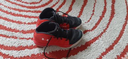 Under amour, under armour,40
