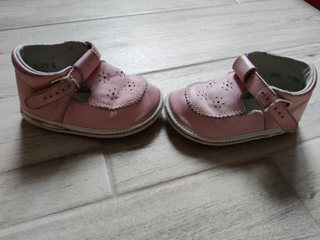 Sandálky rak, rak,21