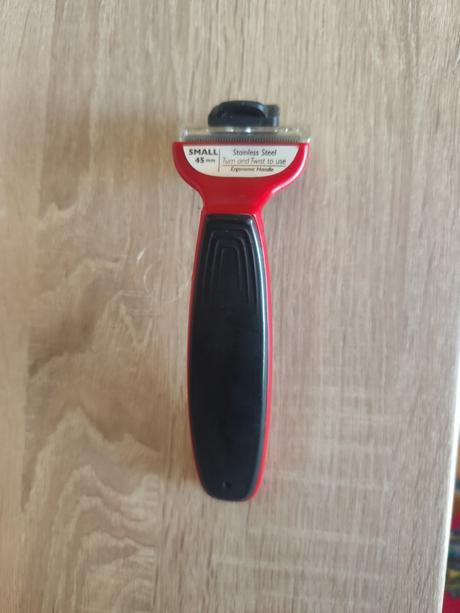 Vyčesávač srsti a podsady camon shedding tool x3,