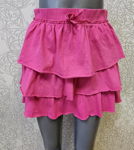 Sukňa s volánmi, 134