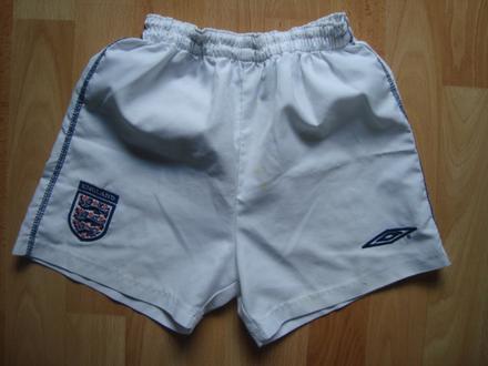 Biele kratasky, umbro,110