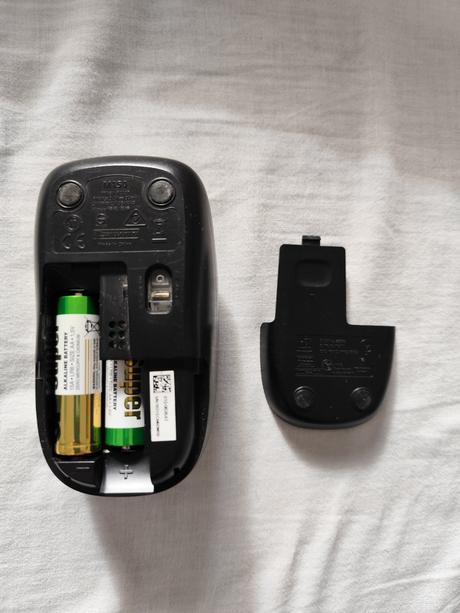 Klávesnica logitech,