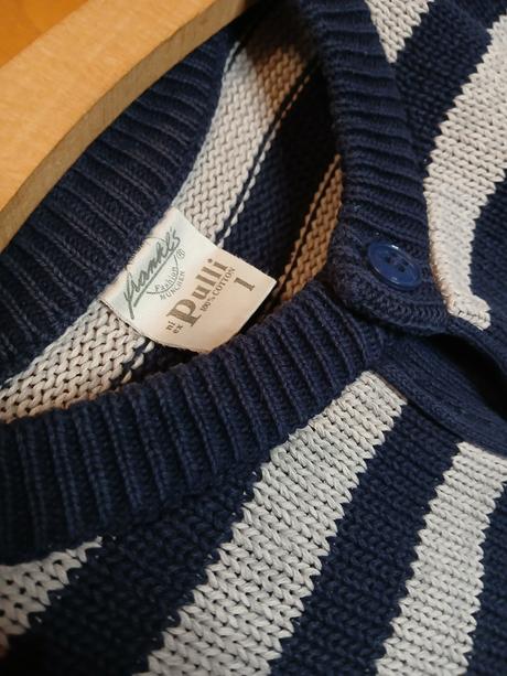 Modrý  bavlnený pulover, 44