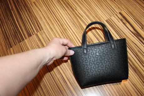 Mini kabelka guess, guess
