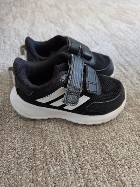 Adidas botasky vel.22, adidas,22