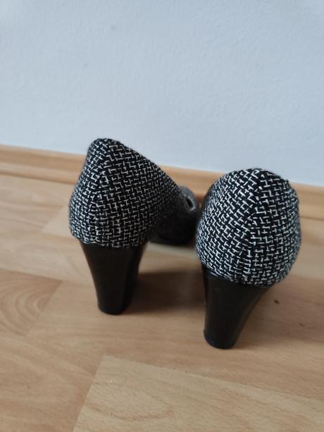 Topánky na podpätku, 38