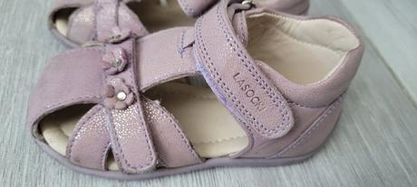 Sandálky, lasocki,21