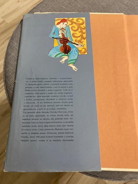 Stará retro kniha dvadsať a jedna rozprávka, 