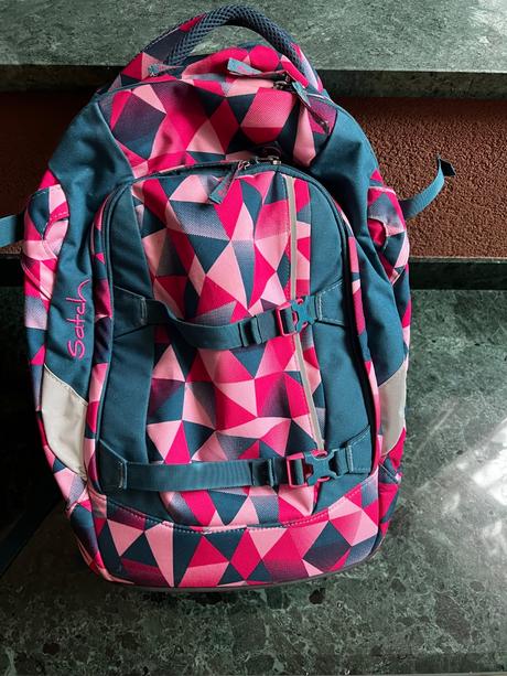 Skolsky batoh satch, 