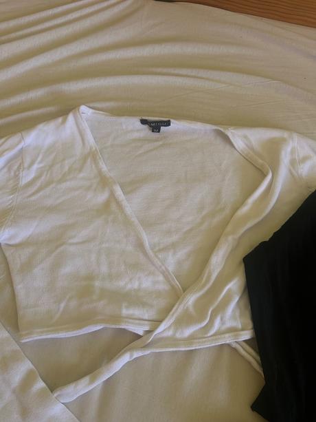 Dve bolerká, amisu,m