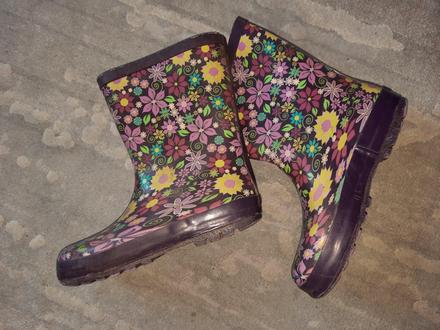 Kvietkovane gumaky, protetika,31