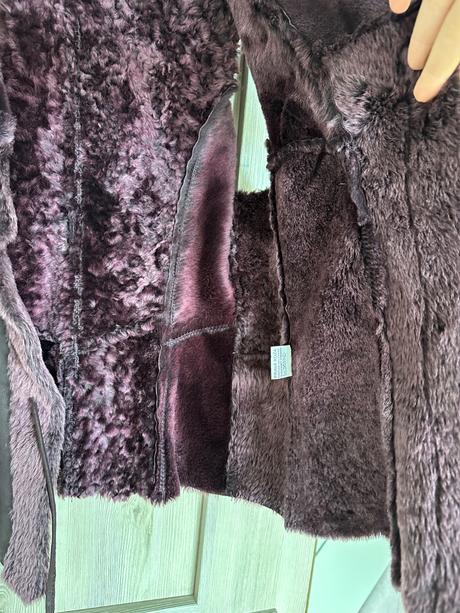 Kožušinová vesta, 40