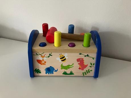 Drevená motorická zatĺkacia hračka, 