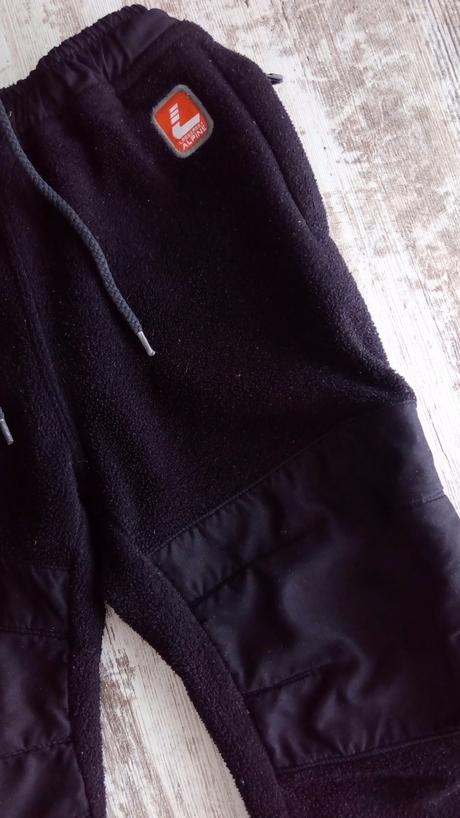 Hrube teplaky, l.o.g.g.,92