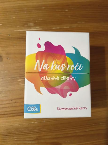 Hra na cesty na kus reči, bláznivé dilemy,