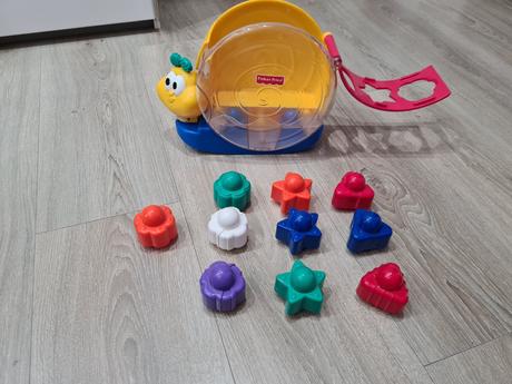 Hudobná vkladačka fisher price,
