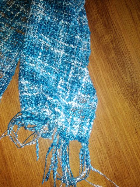 Zaujímavý šál - modrobiely, 