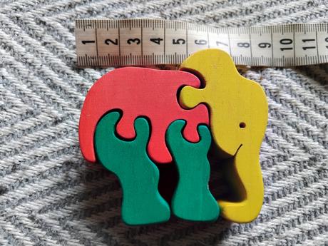 Drevena skladacka slonik,