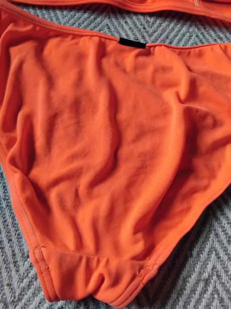 Dvojdielne plavky, tribord,146