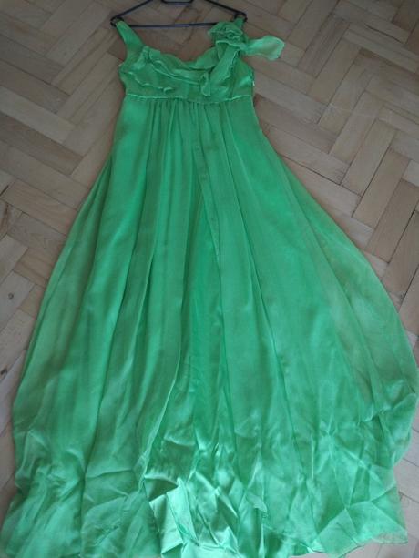 Spoločenské šaty, 38