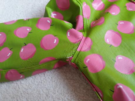 Nepremokava bundicka, 98