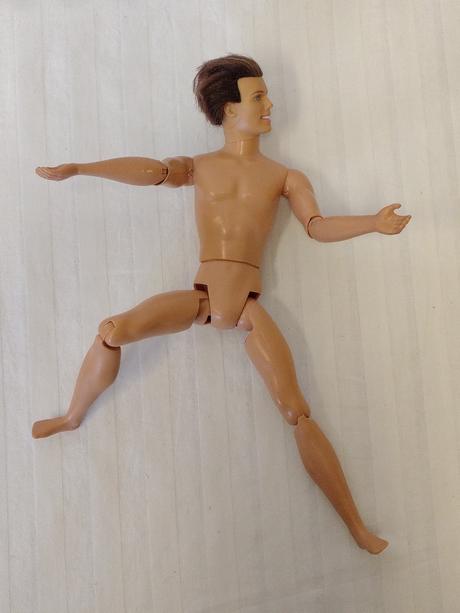 Zber. celokĺbový princ štefan rapunzel 2002 mattel,