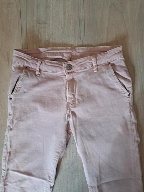 Bledoružové rifle, s