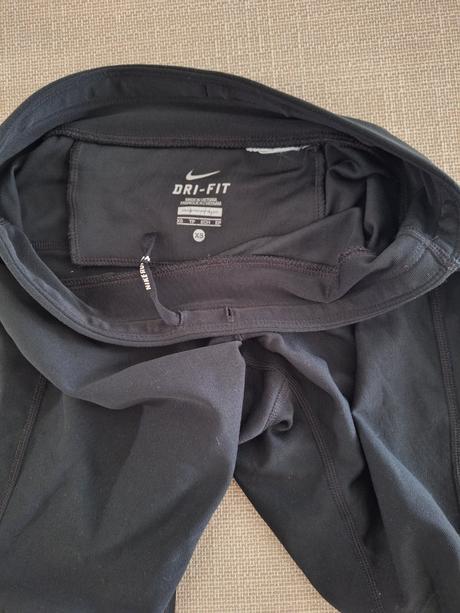 Nike dri fit sortky, nike,xs