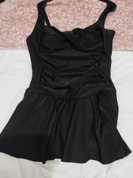 Plavky so sukničkou., l