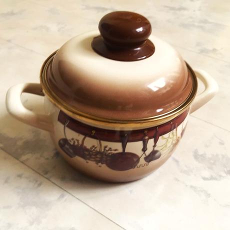 Smaltovaný hrniec + prikrývka 1,5 l, 