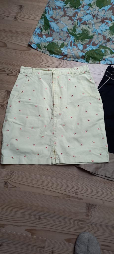 Sukne (aj do prace), s