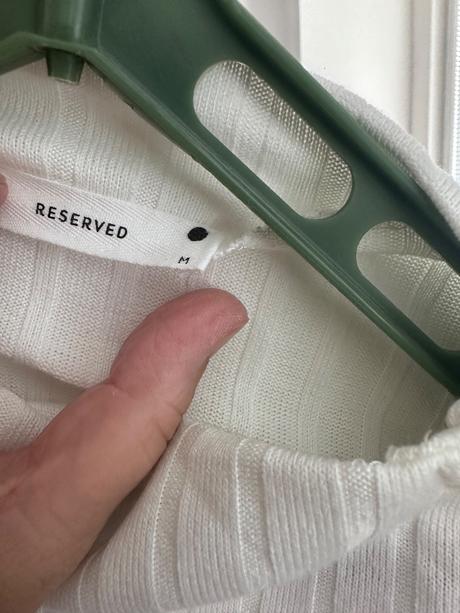Svetrik reserved, reserved,m