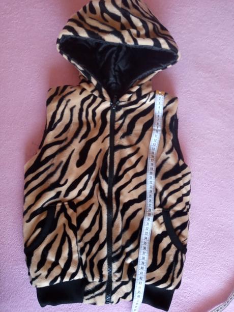 Kožušinková vesta bez rukávov, 122