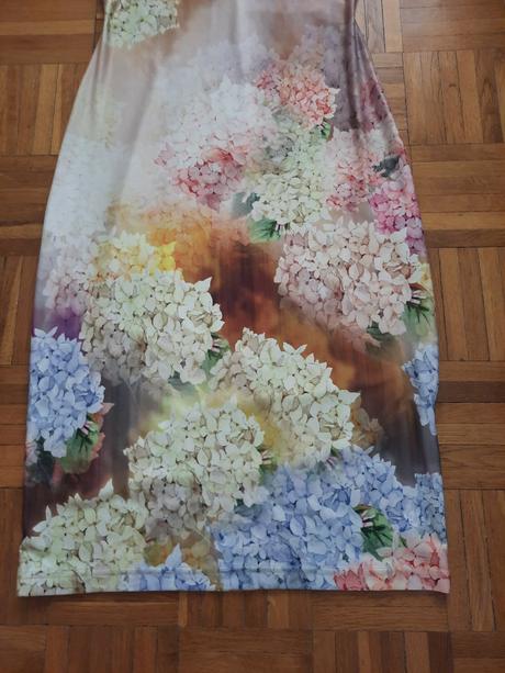 Dámske šaty, emy,s