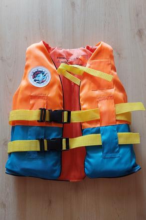 Vesta na plávanie veľ.s na 1-2 roky, 