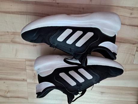 Botasky, adidas,20