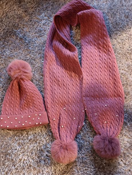 Čiapka a šál takko fashion, takko