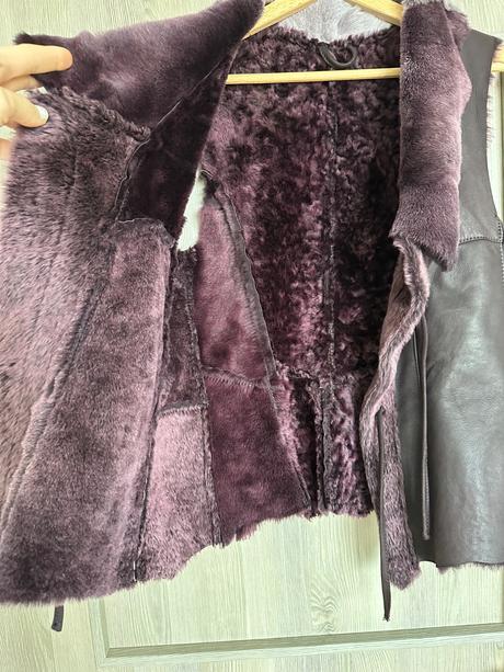 Kožušinová vesta, 40