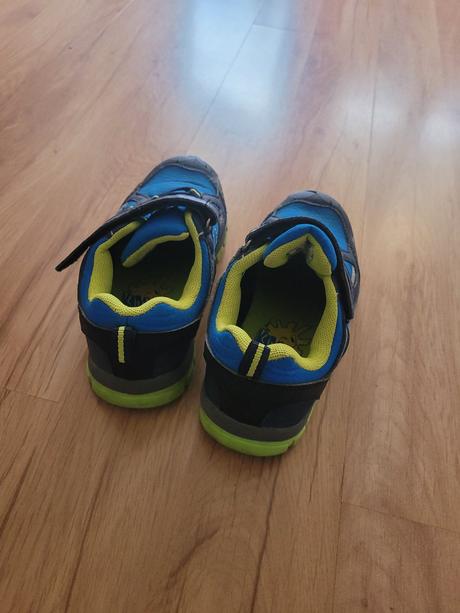 Tenisky, mckinley,32