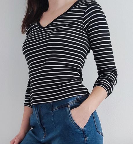 Pruhovaný čiernobiely nátelník, m