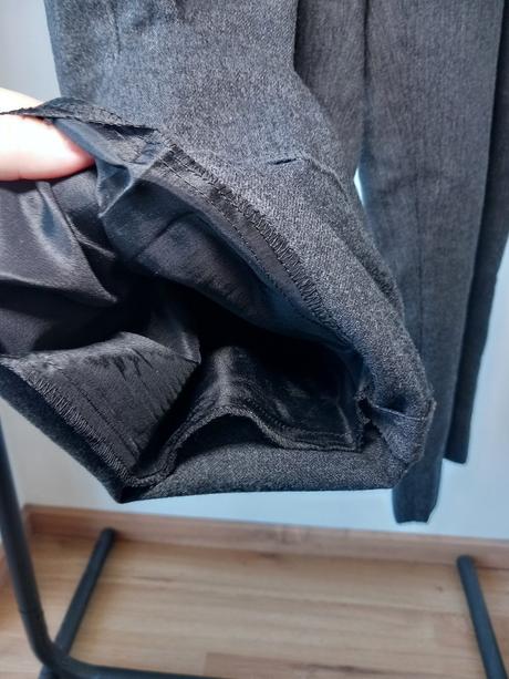 Sivé vlnené nohavice 38/40 m/l, l