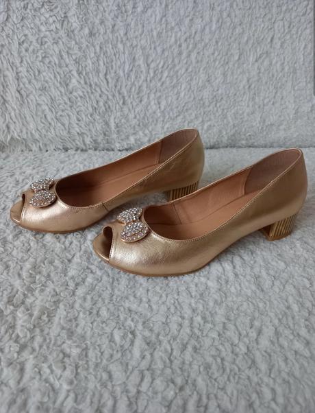 Zlaté topánky/ lodičky č.40, 40
