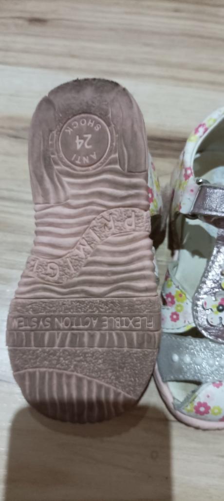 Sandálky, primigi,24