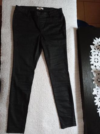 Džegíny, clockhouse,40